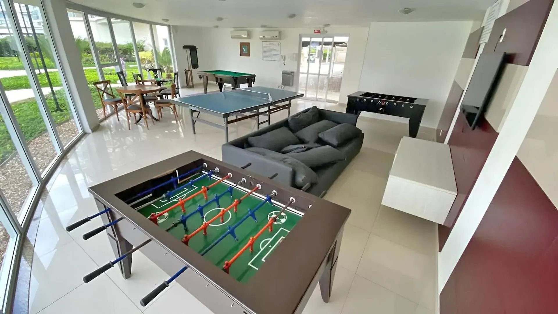 Apartamento Espetacular, Beto Carrero, Homeclub Penha